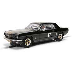 Scalextric Ford Mustang Black & Gold 1:32