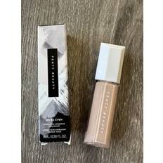 Fenty Beauty We're Even Langanhaltender, Feuchtigkeitsspendender Concealer we're Even Hydrating Concealer 13c 9 ml