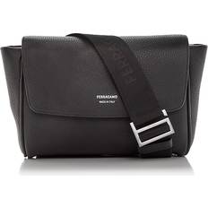 Cuero - Negro Cangureras Ferragamo Men Belt bag Black