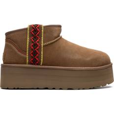 Plateau Stivaletti alla Caviglia UGG Classic Ultra Mini Braid Platform - Chestnut