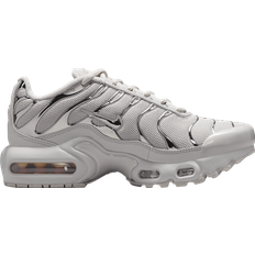 Nike Air Max Plus GS - Light Iron Ore/Gym Red/Smoke Grey/Metallic Silver