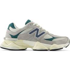 New Balance Dam - Gröna Sneakers New Balance 9060 - Concrete/Vintage Indigo/New Spruce