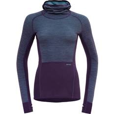 Damen - Lila Basisschicht-Oberteile Devold Damen Tuvegga Sport Air Hoodie Longsleeve lila