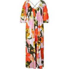 Stine Goya Dame Kjoler Stine Goya Sgteresa Light Fluid Ecovero - Orange