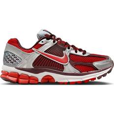Fabric Running Shoes Nike Wmns Zoom Vomero 5 - Mystic Red/Mtlc Platinum