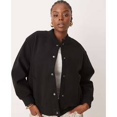 New Look Women Outerwear New Look New Look Curve cropped popper bomber jacket in black