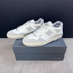 New Balance 550 white grey trainers boxed