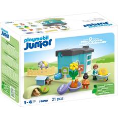 Playmobil Junior Animal Home with Treat Dispenser 71690