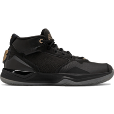 New Balance Chaussures de Basket New Balance Kawhi Mid Top Shoes - Negro