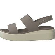 Crocs Brooklyn Low Wedge W Sandals - Beige/Brown