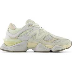 New Balance 9060 - Light Blue/Grey