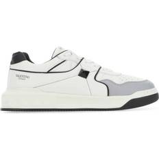 Valentino Skor Valentino One Stud Panelled Sneakers - Grey