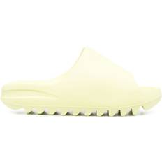 Yeezy sandals • Compare (42 products) see prices »