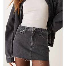 Cut-Out Kjolar Calvin Klein Jeans Minikjol I Denim Med Råskuren Fåll - Blekgrå