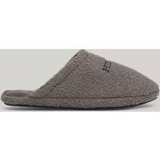 Tommy Hilfiger Hjemmesko Tommy Hilfiger Faux Teddy Logo Slippers - Stone Grey