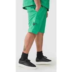 boohoo Mens Green Plus Elasticated Waist Relaxed Nylon Cargo Shorts