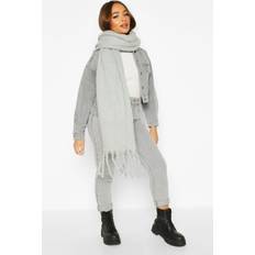 Boohoo Scarfs boohoo Chunky Oversized Fringe Scarf - Grey