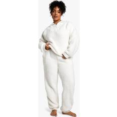 boohoo Plus Rib Fleece Half Zip And Jogger Lounge Set - White