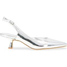 BCBGeneration Kittie-2 Pump