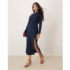 Nobody's Child Katty Off Shoulder Midaxi Dress - Navy/Blue