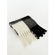 Scarfs SVNX Chunky Check Scarf - Black/White