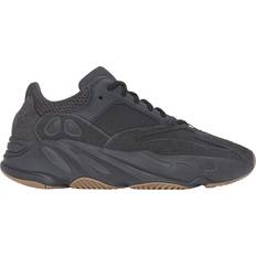 Yeezy Boost 700 Sneakers - Utility Black