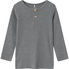 Knapper T-shirts Børnetøj Name It Bluse - Grå