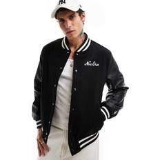 New Era Ytterkläder New Era Blkwhi Bomberjacka Logga Kontrasterande Ärmar - PU-Svart