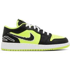 Jordan 1 low gs black NIKE Air Jordan 1 Low SE GS - Volt/White/Black