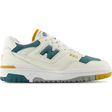 New Balance Homme Chaussures de Basket New Balance 550 Suede Casual Shoes - Sea Salt/White/Sea Salt