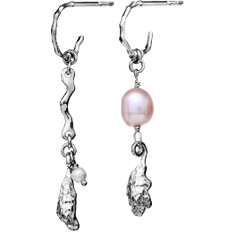 Maanesten lyric øreringe Maanesten Lyric Earrings - Silver/Pearls