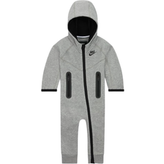 6-9M Fleece-Bekleidung NIKE Baby Sportswear Tech Fleece Hooded Coverall - Dark Grey Heather (56L051-042)