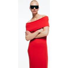 H&M Off Shoulder Klänning - Klarröd
