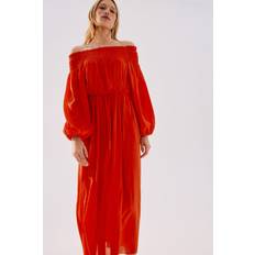 Orange Klänningar H&M Smockad Off Shoulder Klänning - Klarröd