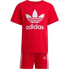 110 - Junge Sonstige Sets Adicolor Shorts Kids T-Shirt Set - Better Scarlet