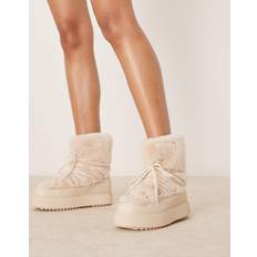 New Look Fluffy Snow Boot - Cream/White