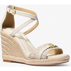 Donna - Naturale Sandali con tacco Michael Kors Mandy Signature Logo and Leather Wedge Sandal - Natural