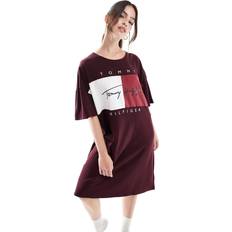 Brun - T-shirtkjoler Tommy Hilfiger Women's T-Shirt Dress - Deep Burgundy