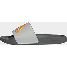 Grå Slippers adidas Adilette Shower Sandaler - Grey Two/Crew Orange/Grey Four