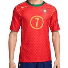 Portugal Maillots d'équipe nationale Nike Men's Portugal 2004 Re Issue SS Jersey With Figo 7