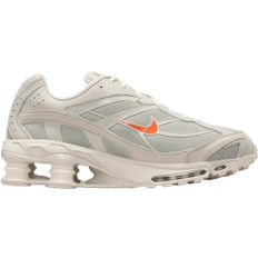 Femme - Similicuir Chaussures de sport NIKE Shox Ride 2 - Light Bone/Phantom/Turf Orange