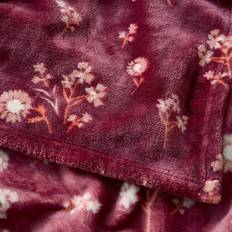 Lucky Brand Daisy Plush Throw Blankets Red (177.8x127cm)