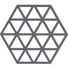 Zone Denmark Triangles Cool Grey Grytunderlägg 23cm