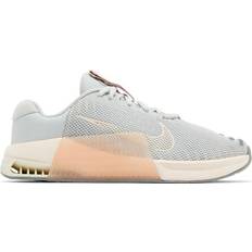 Dame - Nike Metcon Træningssko NIKE Metcon 9 W - Light Silver/Pale Ivory/Guava Ice