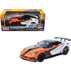 Scale Models & Model Kits Motormax 2019 Chevrolet Corvette ZR1 24 Orange and White with Black Graphics "GT Racing" Series 1/24 Diecast Model Car