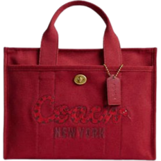 Latón Bolsos Coach New Year Cargo Tote Bag With Snake Script - Brass/Ruby