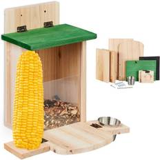 B2X Squirrel Feeding House