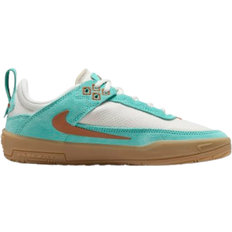 NIKE Grün Sneakers NIKE SB Day One GS - Green Frost/Phantom/Gum Light Brown/Dark Russet