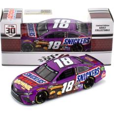 Lionelo Kyle Busch 2021 Snickers Peanut Brownie 1:64