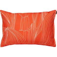 Rouge Housses de coussin Marimekko Kukat Puhkeavat 40 x 60 cm Tomato Red/White Housse de coussin Rouge (60x)